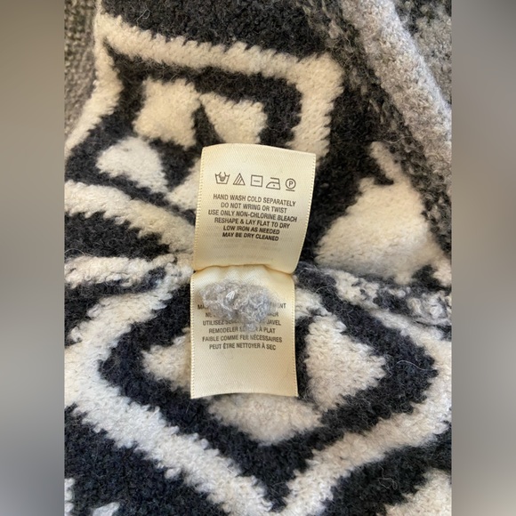 Anthropologie Hooded Llama Cardigan by Akemi + Kin (X-Small) - Picture 12 of 12